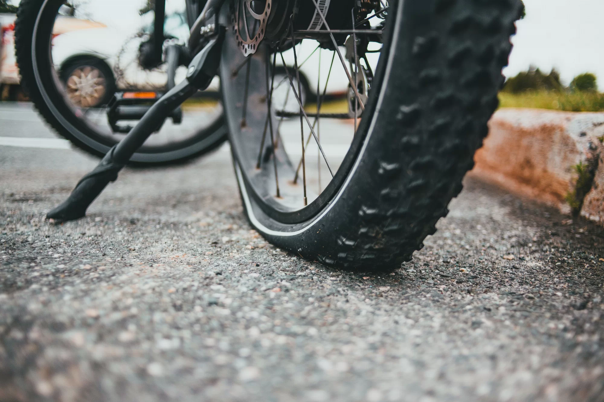 How to Fix a Flat Bike Tire While Renting in Cascais