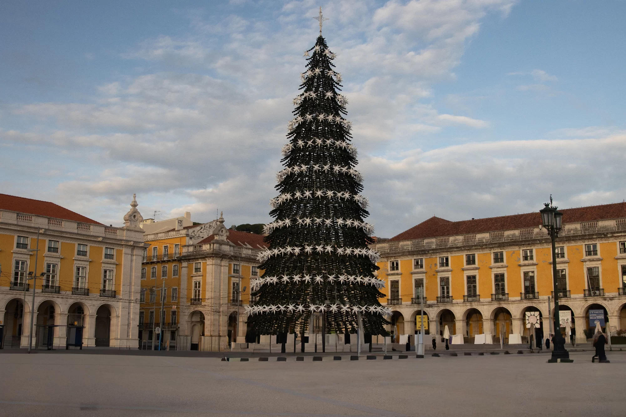 Is Lisbon Worth a December Day Trip from Cascais?